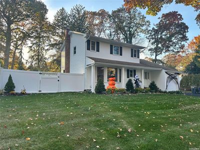 4 Imperial Court, East Northport, NY, 11731
