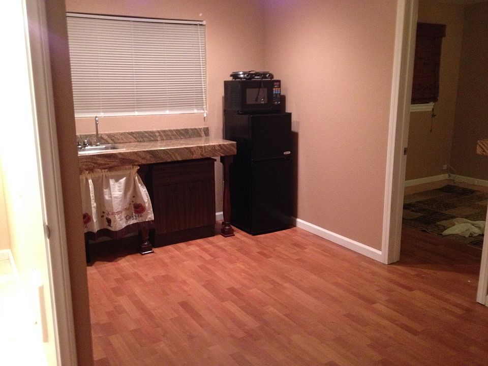 2nd image of 4069 Honeycutt St