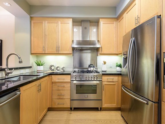 4th image of 1001 Laurel St Unit 214