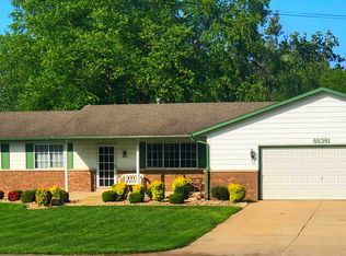 68381 Channel Pkwy, Edwardsburg, MI 49112
