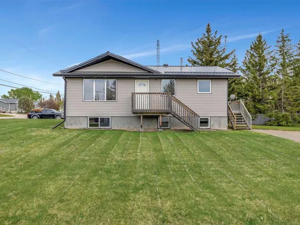 201 NW 3rd Ave E, Neilburg, SK S0M 2C0