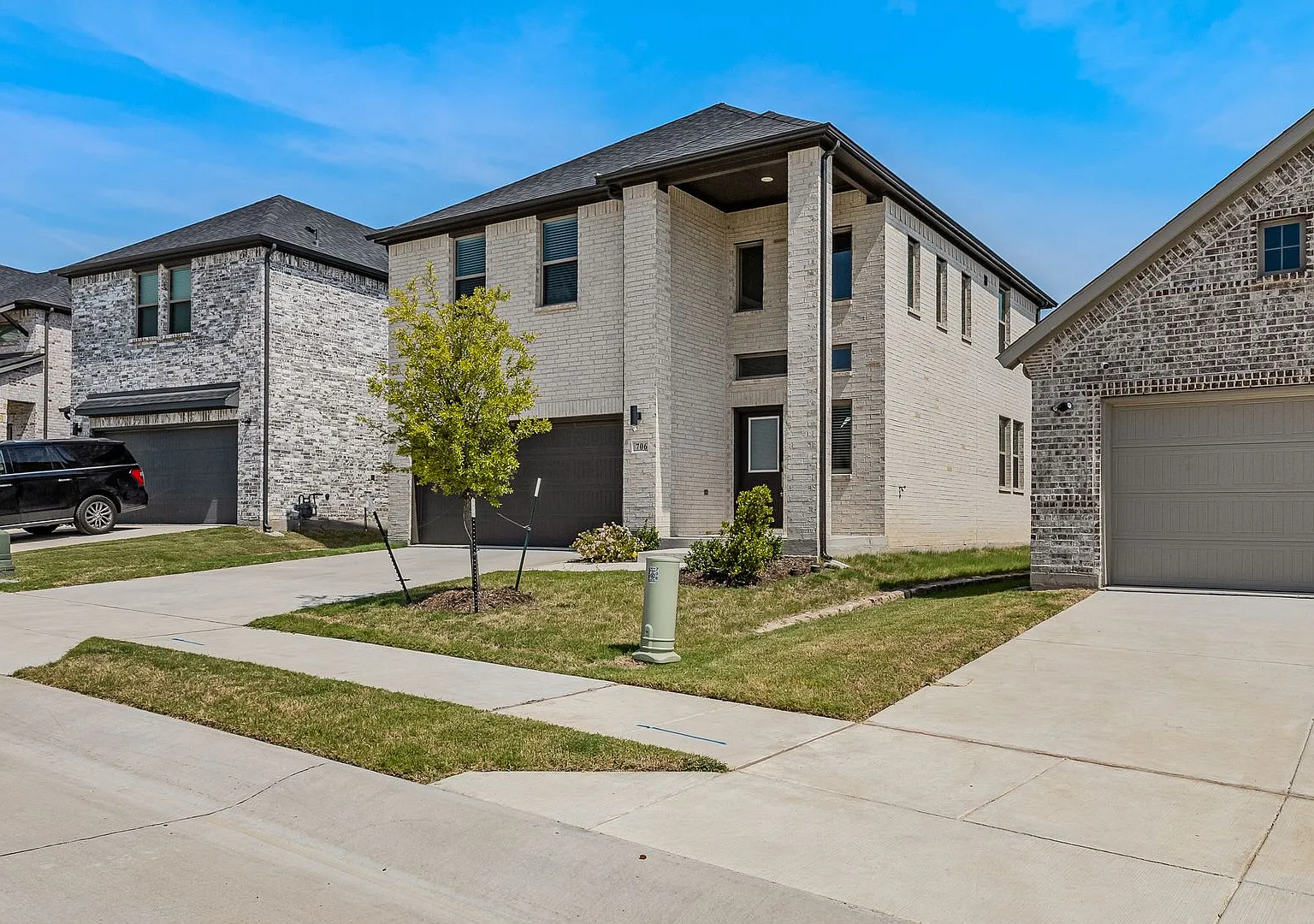 Fully Furnished McKinney Mid-Term Rental | 4 Bedrooms | 6-Month Lease — Photo 2