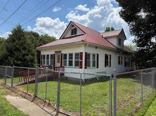 602 Maple St, Lawrenceville, IL 62439