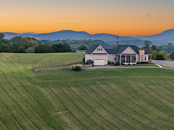 2nd image of 35 Cora Ln