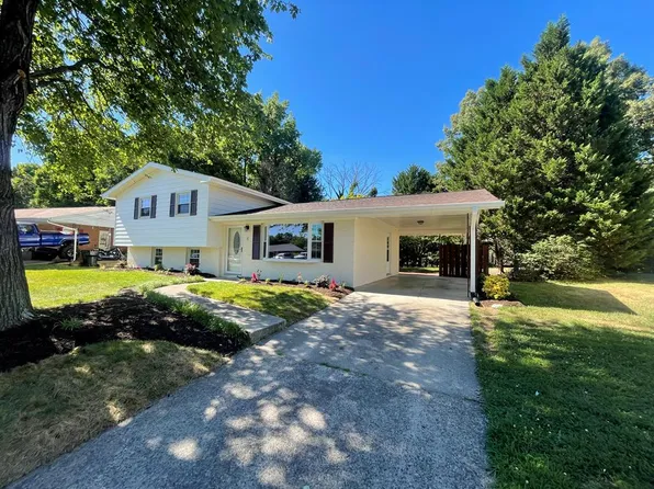224 Crestwood Dr, Danville, VA 24541