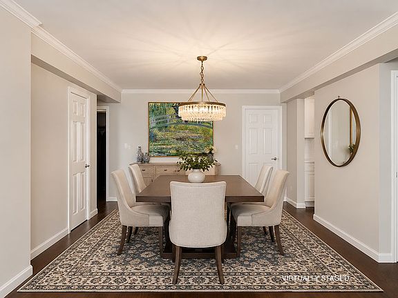2nd image of 305 E 72nd St APT 3BN