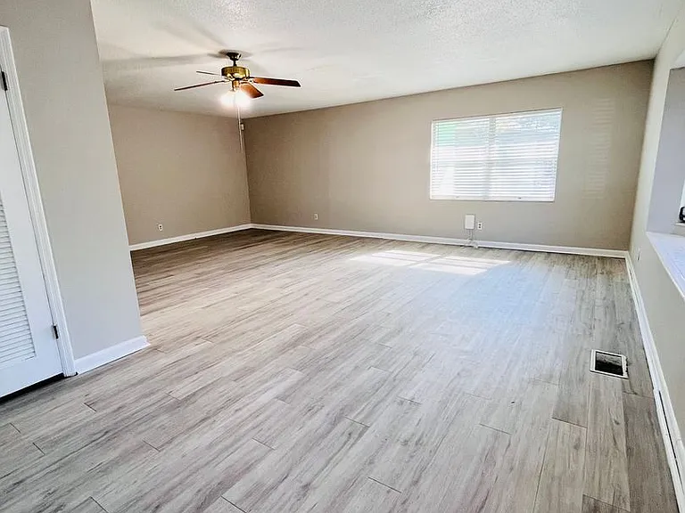 3117 Galimore Dr — Photo 6
