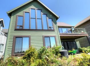 862 SE Crescent Pl, Newport, OR