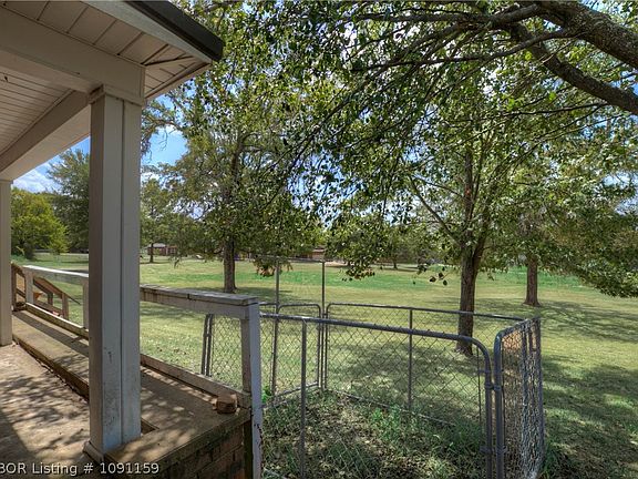 5th image of 109 Brandon Ln