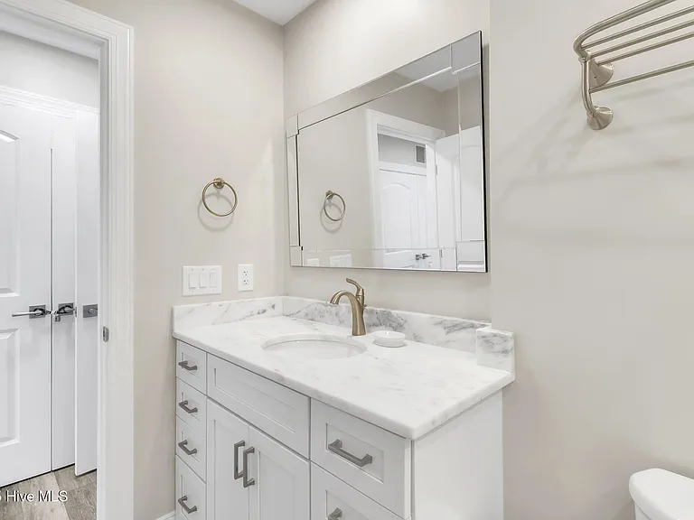 800 Saint Andrews Dr #205 — Photo 23