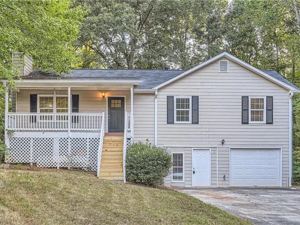 3 Sweetwater Pkwy, Powder Springs, GA 30127