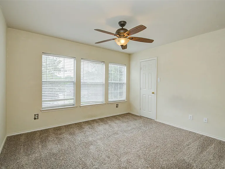 21718 Grand Hollow Ln — Photo 22