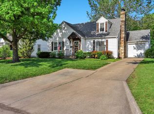 1229 SW Collins Ave, Topeka, KS 66604