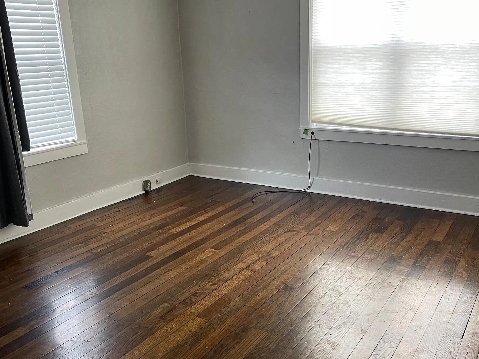 103 Ewing Ave — Photo 3