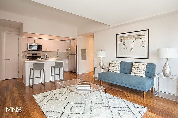 1st image of 27 Albany Ave #710