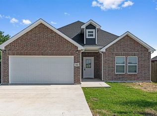 1016 Springview Ln, Mabank, TX 75147