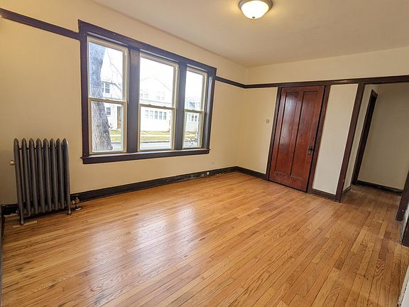 2nd image of 5053 W Grace St #1
