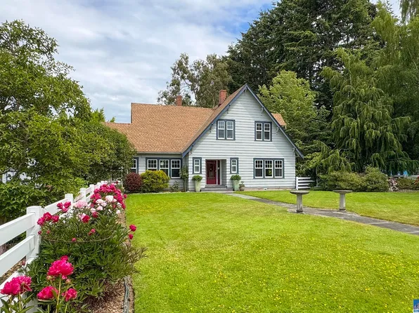 1082 Carlsborg Rd, Sequim, WA 98382