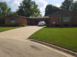 512 Sandra Ln, Rockford, IL 61107