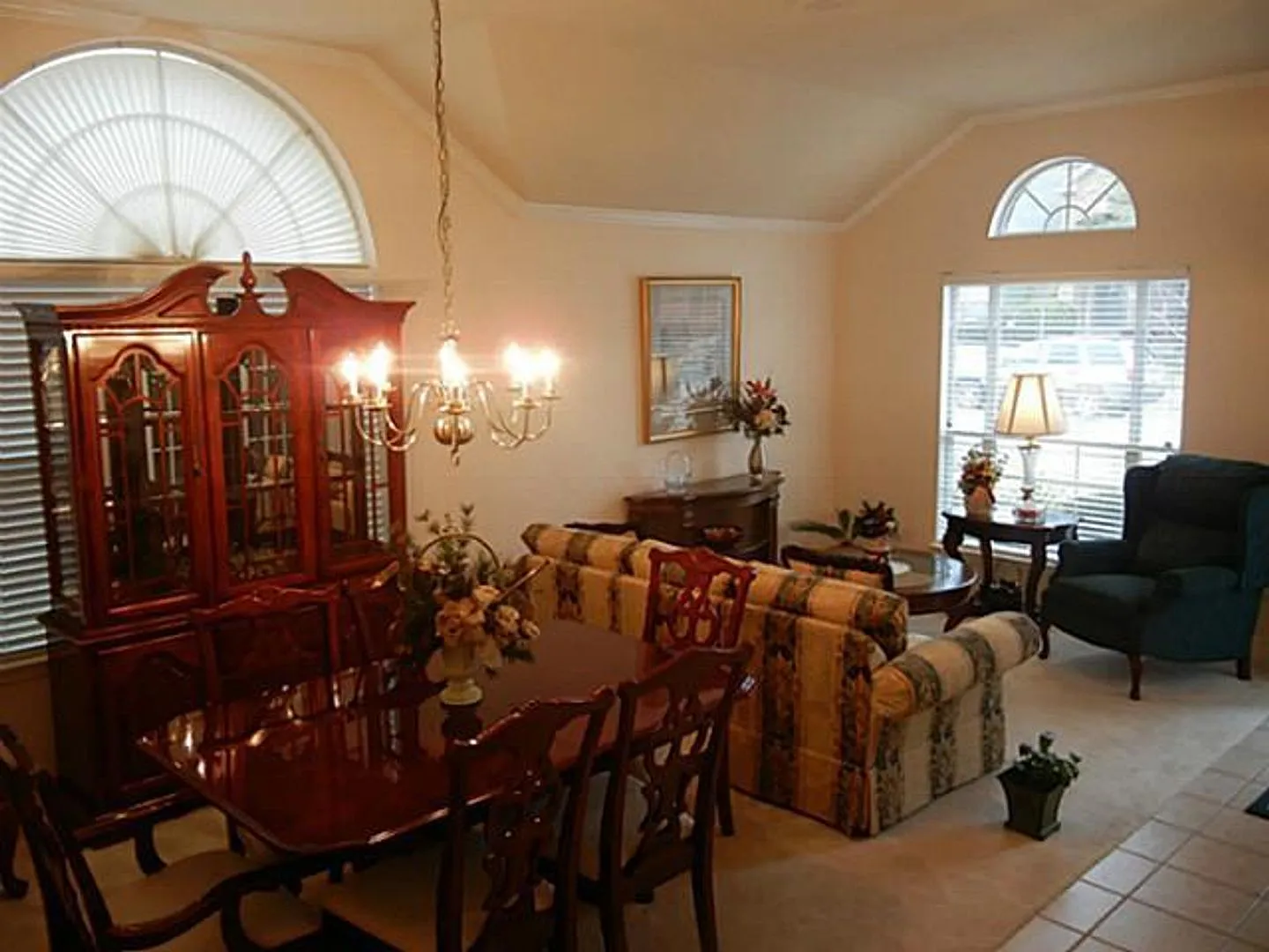 This meticulously maintained, smoke-free home offers an exceptional layout with soaring high ceil... — Photo 3