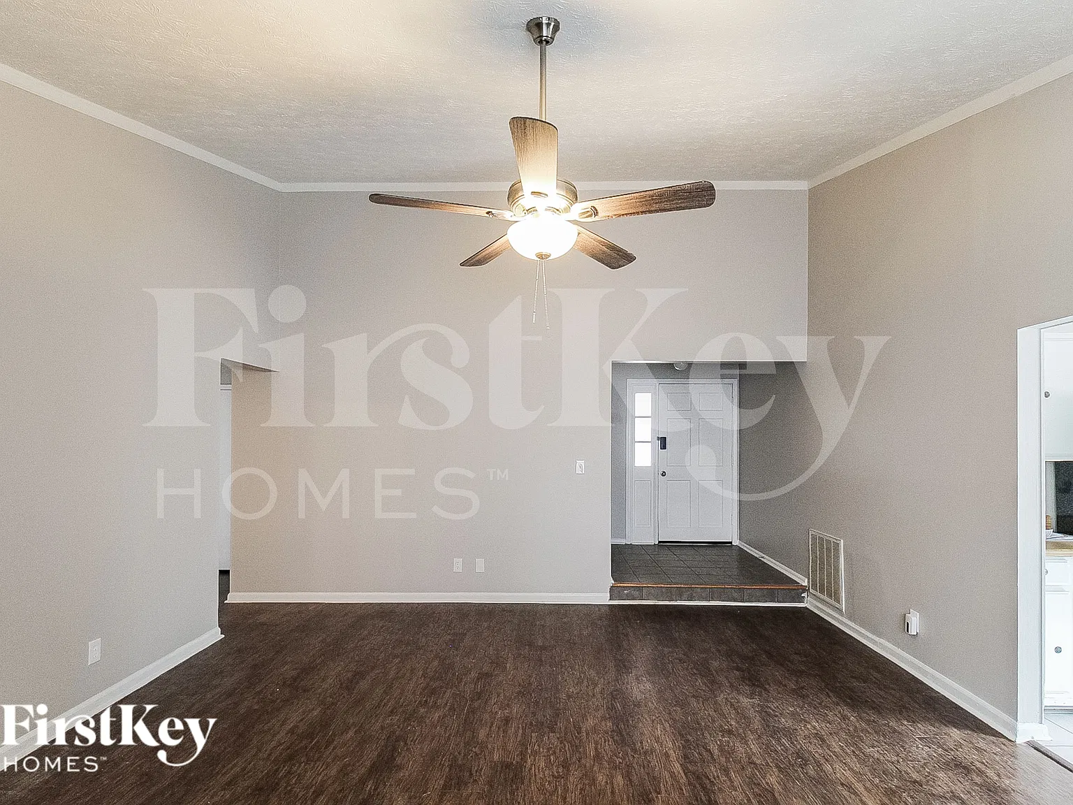 3 bed, 2.0 bath, 1185 sqft, $1,945 — Photo 3