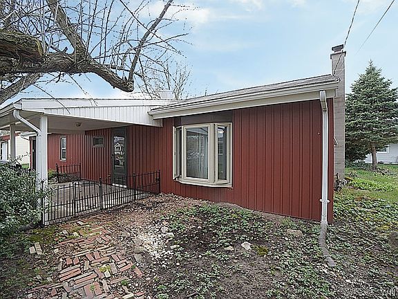 2nd image of 5788 Fairview Dr