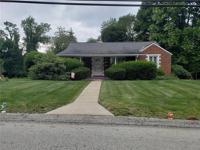 1st image of 240 Lynnwood Dr