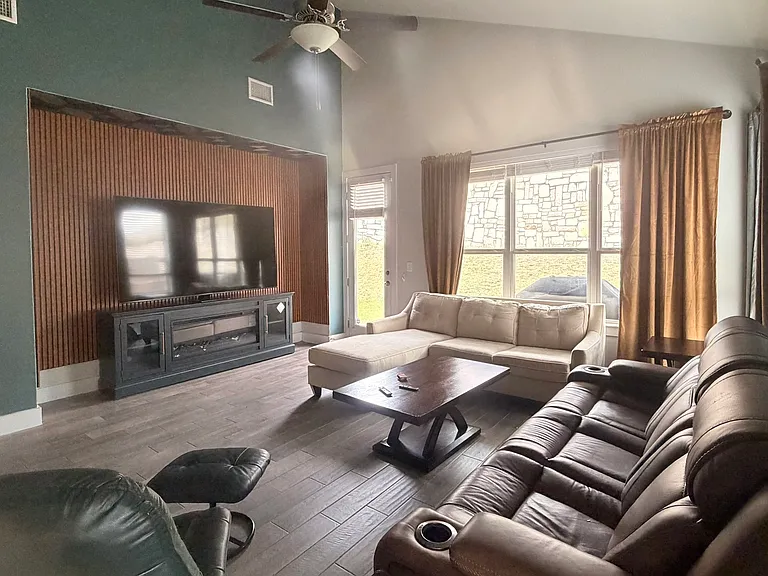 10913 Charger Way — Photo 3
