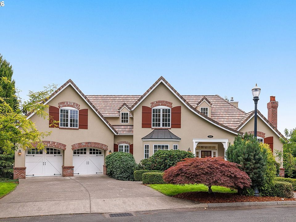 1st image of 2215 NW Crestview Way