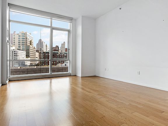 4th image of 200 Chambers St APT 6G