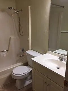 1 bed, 800 sqft, $795 — Photo 4