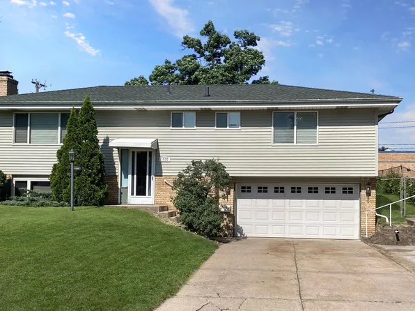 1630 Fairway Dr NE, Columbia Heights, MN 55421