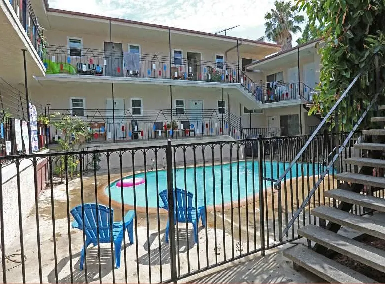 8924 Van Nuys Blvd — Photo 1