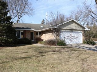 1002 S Haddow Ave, Arlington Heights, IL