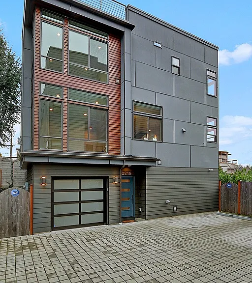 2218 NW 64th St — Photo 1