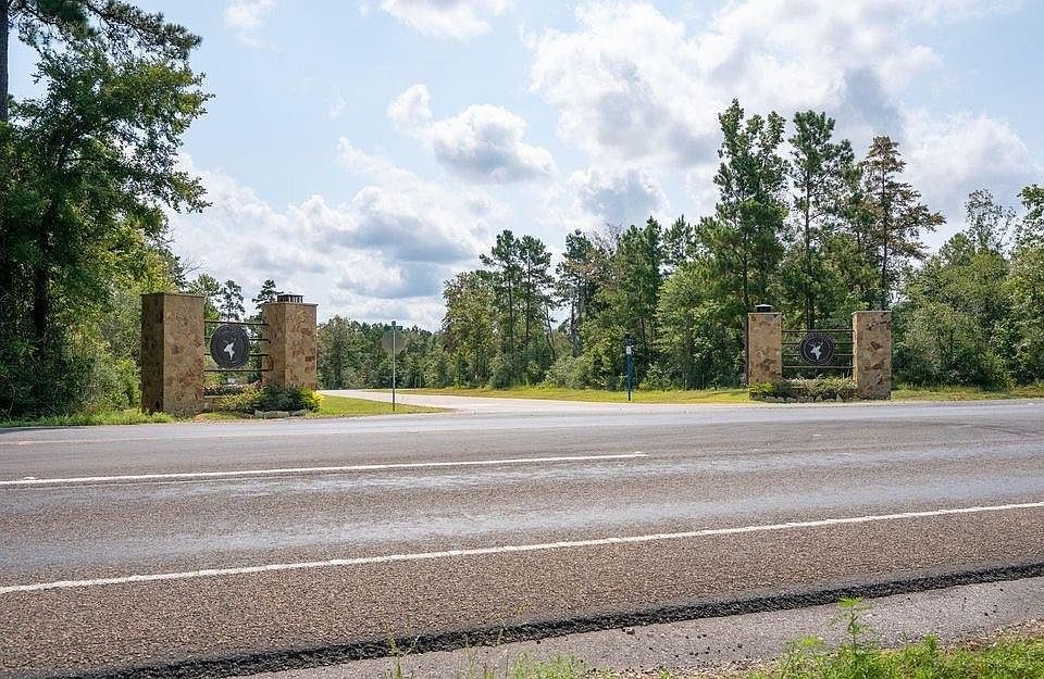 1st image of 39 Coyote Run