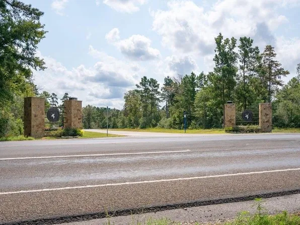 39 Coyote Run, New Waverly, TX 77358
