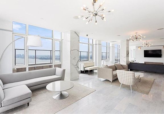 3rd image of 635 W 42nd St APT 9K