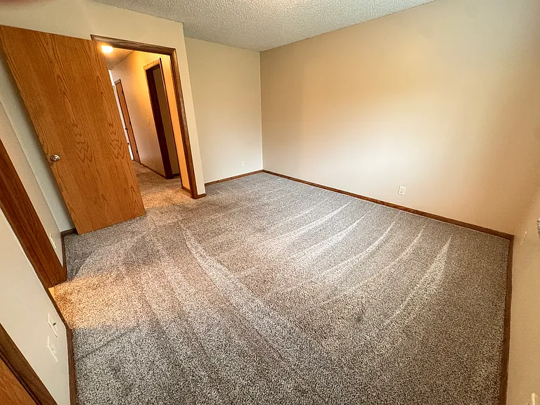 5120 Emerald Dr #13 — Photo 12