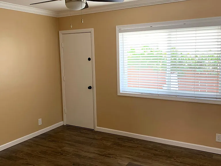 2452 Arizona Ave #3 — Photo 10