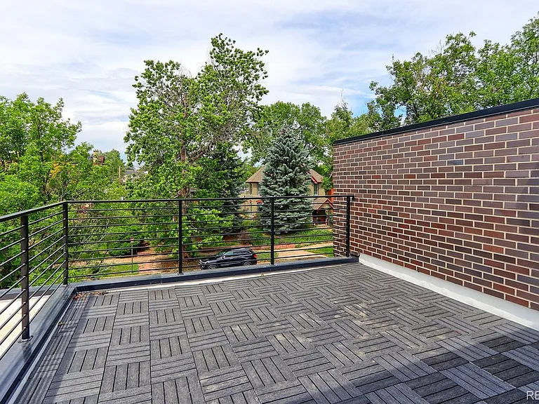 3510 N Wyandot St — Photo 33