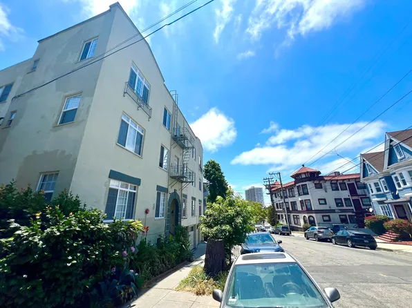 118 Athol Ave #201, Oakland, CA 94606