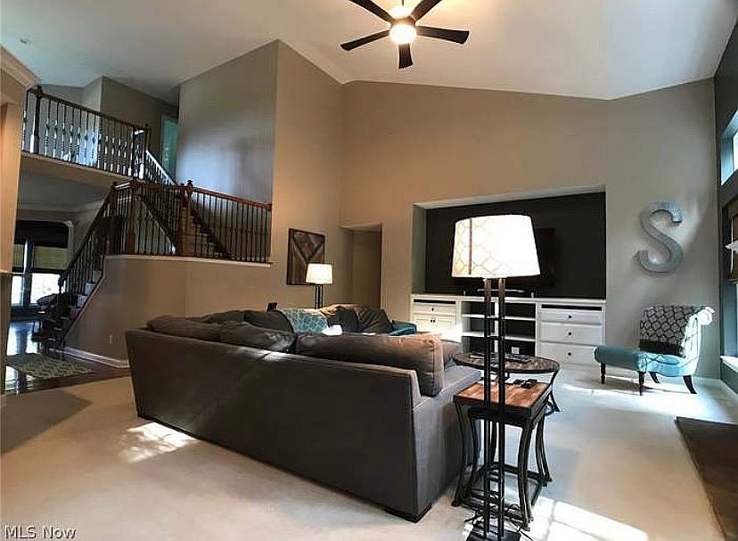 1st image of 3014 Parnham Dr