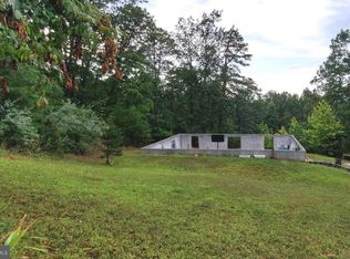 418 Vesey Dr, Front Royal, VA 22630