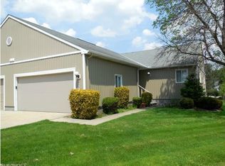 1658 Iris Glen Dr, Twinsburg, OH 44087