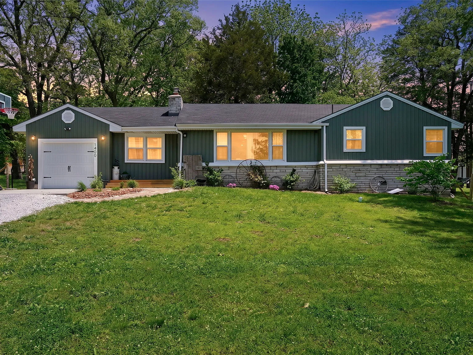 3 bed, 1500 sqft, $2,150 — Photo 1
