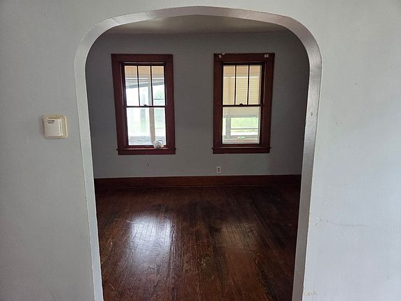 3rd image of 207 Apple St APT 1