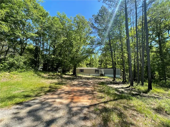 2916 Cherokee Trl, Tallassee, AL 36078