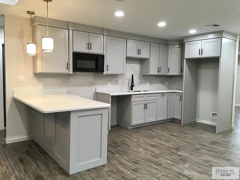 24186 Culiacan St #18 — Photo 8