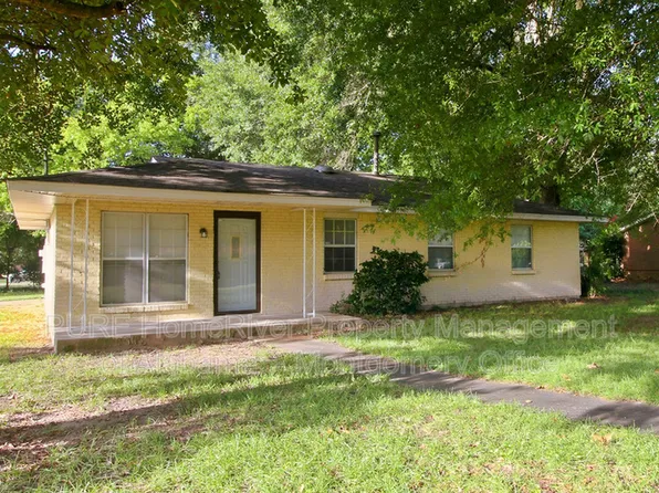 5818 Wares Ferry Rd, Montgomery, AL 36117